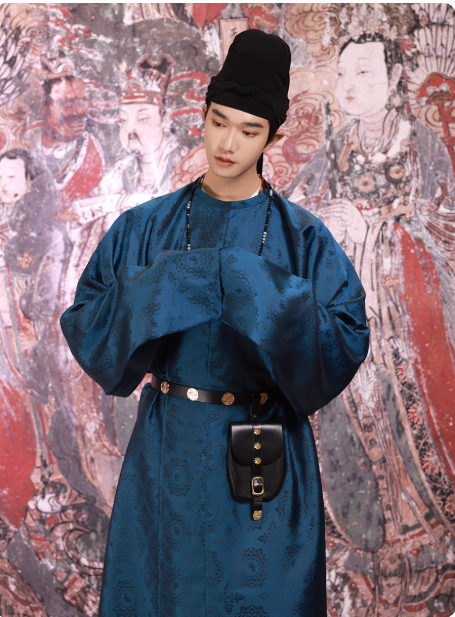 Tang Dynasty Hanfu: The Golden Age of Opulence and Openness
