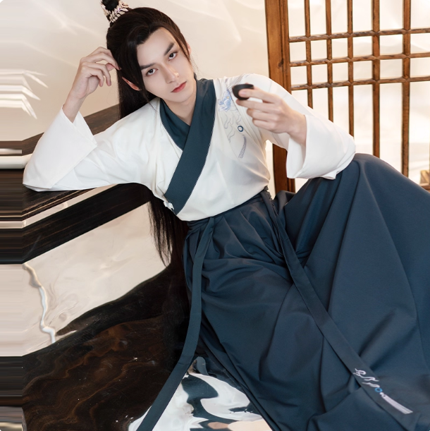 Traditional men's Hanfu
