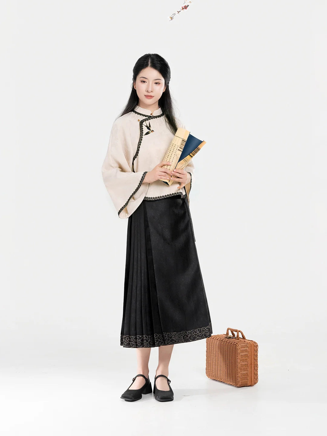 New Chinese National Style Hanfu Slanted Collar Embroidered Jacquard Short Shirt with Wrap Skirt