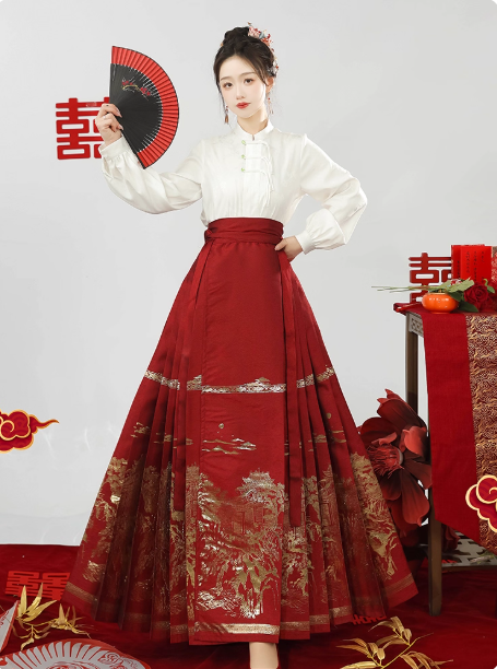 Ming Dynasty Hanfu Women's National Style New Chinese style Horse Face Skirt Weaving Gold Satin Engagement Dress Daily Set Autumn