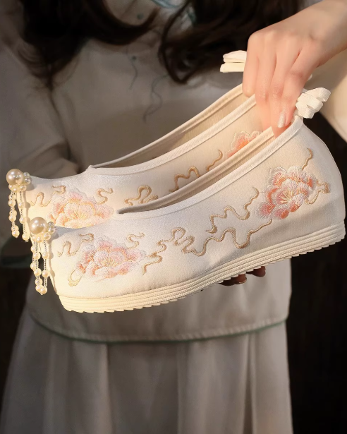 Hanfu Shoes Women's New Style Shoes Ancient Shoes Embroidered Shoes Inner Increase Shoes Traditional Cloth Shoes Platform Shoes
