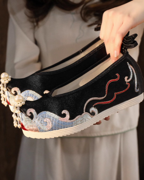 Hanfu Shoes Women's New Style Shoes Ancient Shoes Embroidered Shoes Inner Increase Shoes Traditional Cloth Shoes Platform Shoes