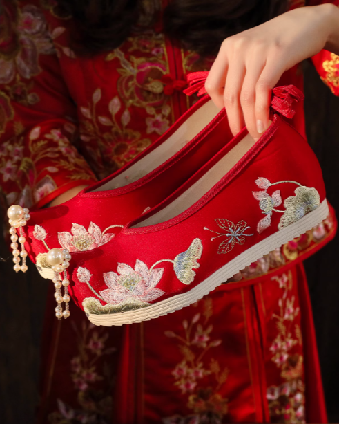 Hanfu Shoes Women's New Style Shoes Ancient Shoes Embroidered Shoes Inner Increase Shoes Traditional Cloth Shoes Platform Shoes
