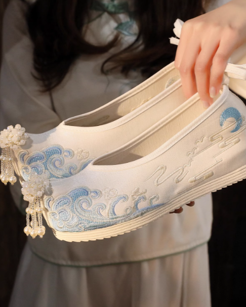 Hanfu Shoes Women's New Style Shoes Ancient Shoes Embroidered Shoes Inner Increase Shoes Traditional Cloth Shoes Platform Shoes ﻿