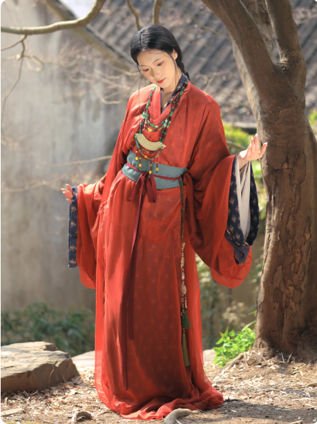 Xiao Lingxing 小菱形 Little Diamond Warring States Mashan Tomb Restoration Zhiju Robe Set