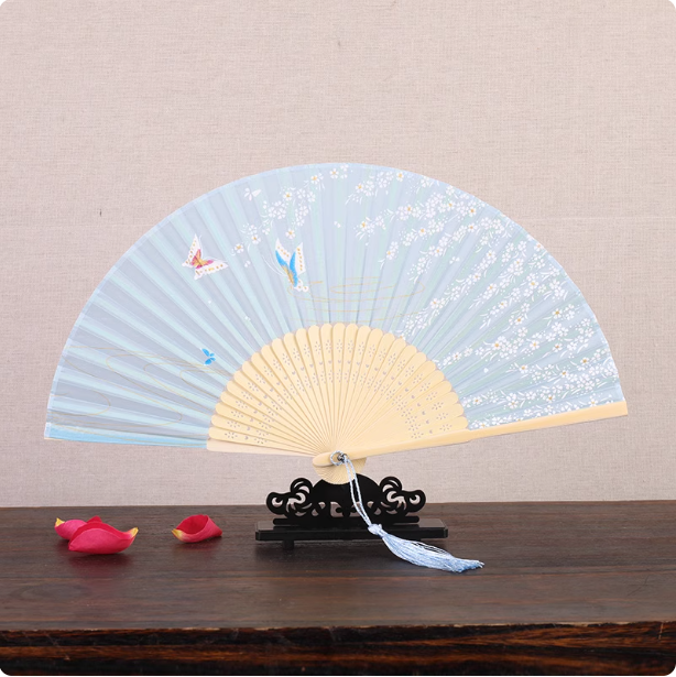Classical Chinese style Hanfu folding fan