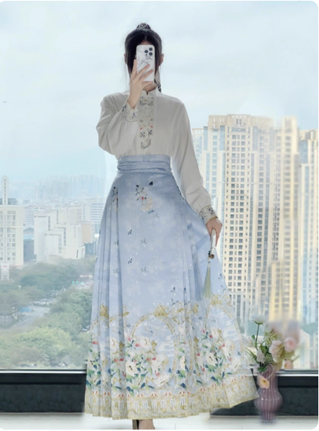 【花香碟语】Ming style standing collar Chinese Hanfu horse face skirt
