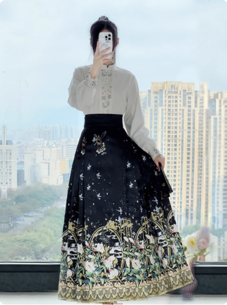 【花香碟语】Ming style standing collar Chinese Hanfu horse face skirt
