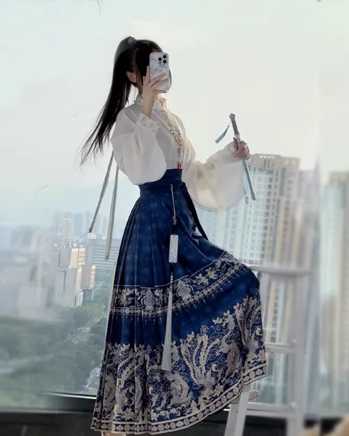 [龙凤金色】Ming Dynasty Hanfu Ma Mian Skirt Set Dragon Phoenix Skirt