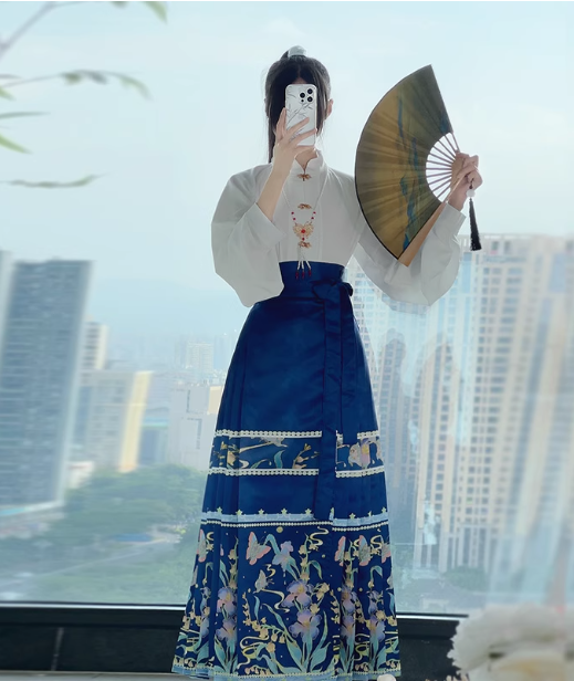 Ming Dynasty Hanfu Chinese style suit horse face skirt