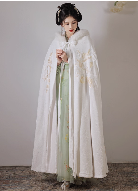 Mao Dou 毛豆 Ancient Hanfu Winter Long Cloak   Doupeng Cloak