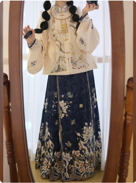 【初雪】Ming style square collar Bijia Hanfu Aoqun horse face skirt