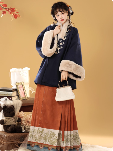 [年年]Ming Dynasty Hanfu Aoqun Straight Collar Short Coat Horse Face Skirt Set