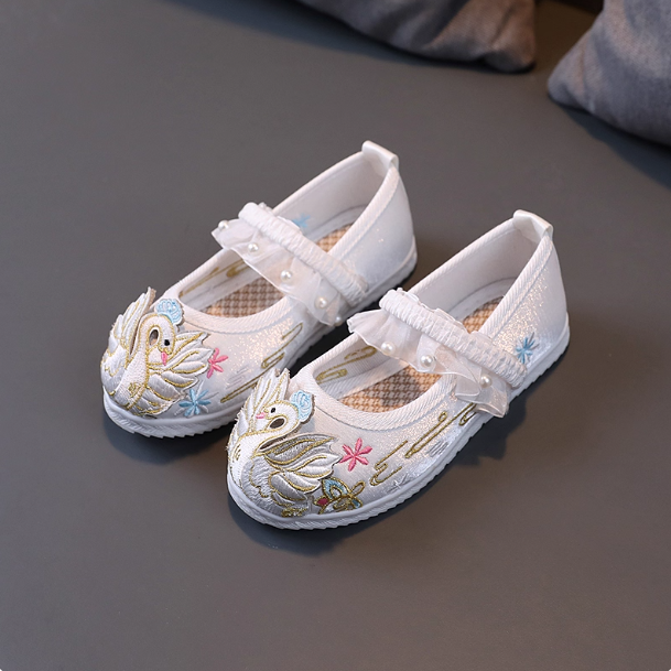 [天鹅]Girls' embroidered shoes, ancient style, children's Hanfu shoes