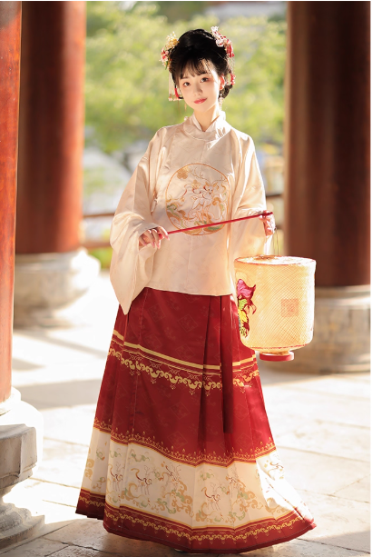 [麋鹿]Ming Dynasty Hanfu Aoqun horse face skirt set