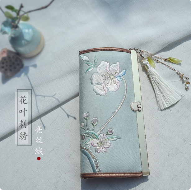 Hand embroidered Hanfu canvas wallet