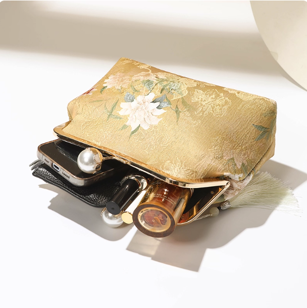 New Chinese Hanfu Pearl Chain Crossbody Bag Embroidery