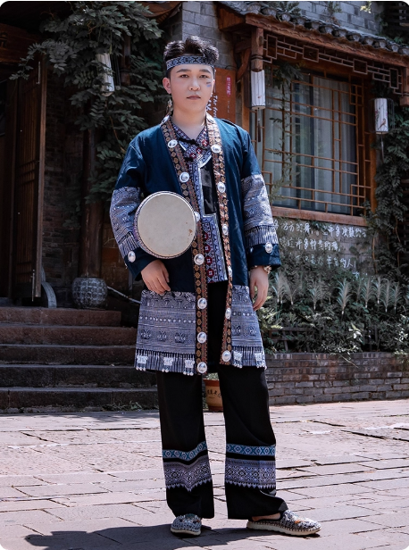 Chinese ethnic minority men's Hanfu Miao ethnic clothing