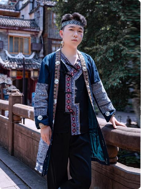 Chinese ethnic minority men's Hanfu Miao ethnic clothing