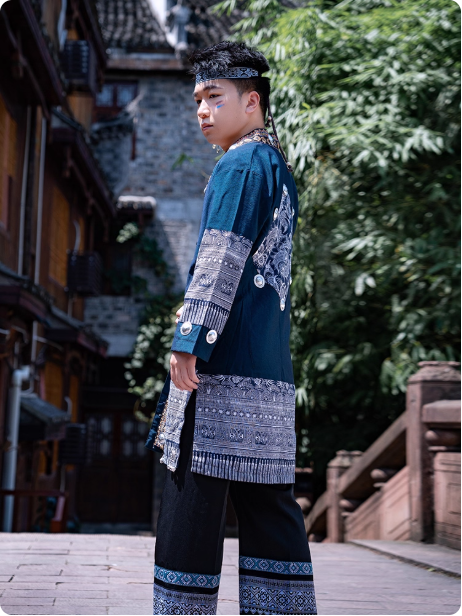 Chinese ethnic minority men's Hanfu Miao ethnic clothing