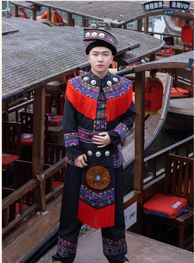 Chinese ethnic minority male Hanfu Yao ethnic clothing
