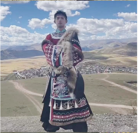 Chinese ethnic minorities Hanfu Tibetan clothing Embroidered rabbit fur clothing unisex