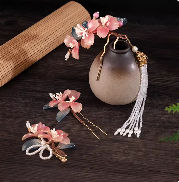 Complete set of Hanfu headwear