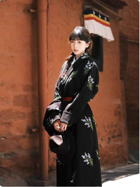 【风传花信】Tibetan robe: Tibetan clothing suitable for performances and photography