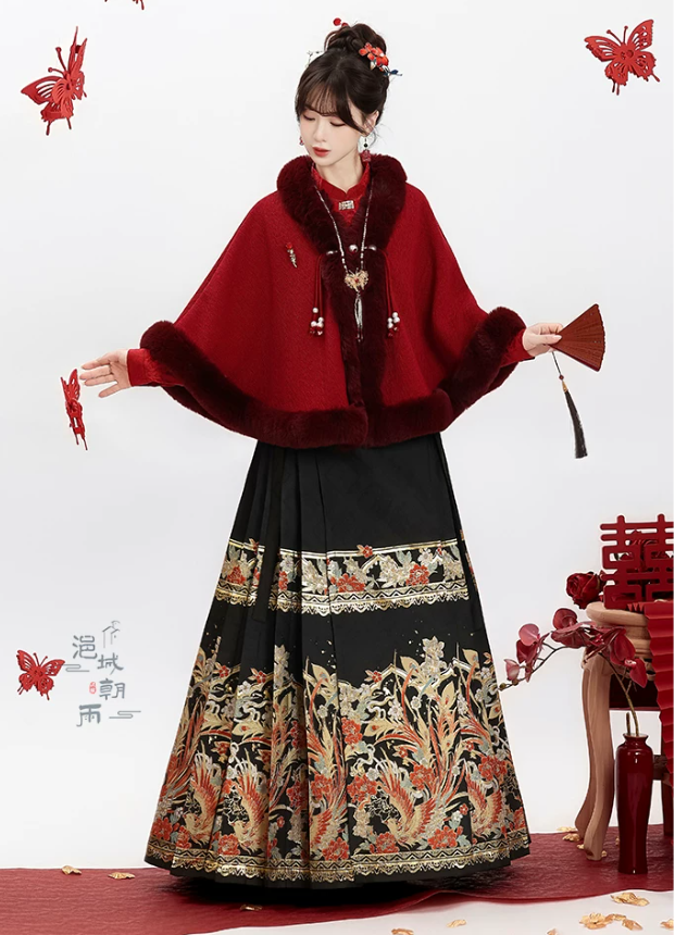 Enchanting | Modern Ming-Style Hanfu Set: Embroidered Shirt & Mamianqun Skirt