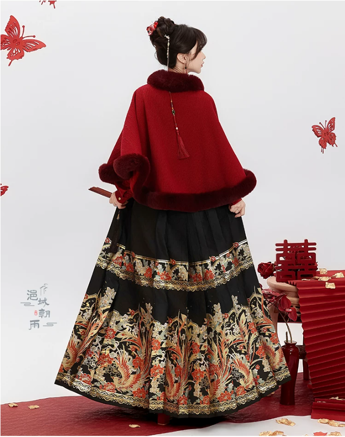 Enchanting | Modern Ming-Style Hanfu Set: Embroidered Shirt & Mamianqun Skirt