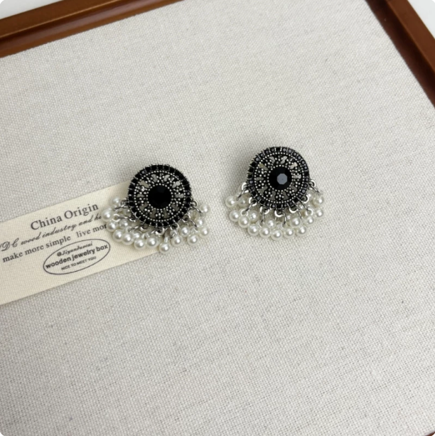 New Chinese Style Jewelry Set, Vintage Ethnic Silver Filigree Necklace & Tassel Earrings with Black Stone and Pearls
