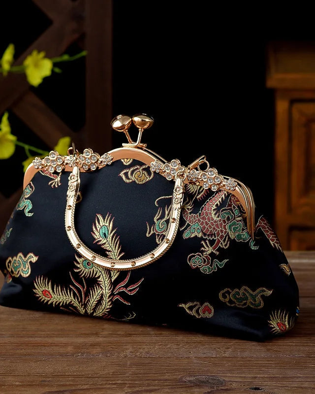 2025 New Women Embroidery Flowers Wedding Clutch Bags Metal Handel Handbags Party Women Clutch Bags