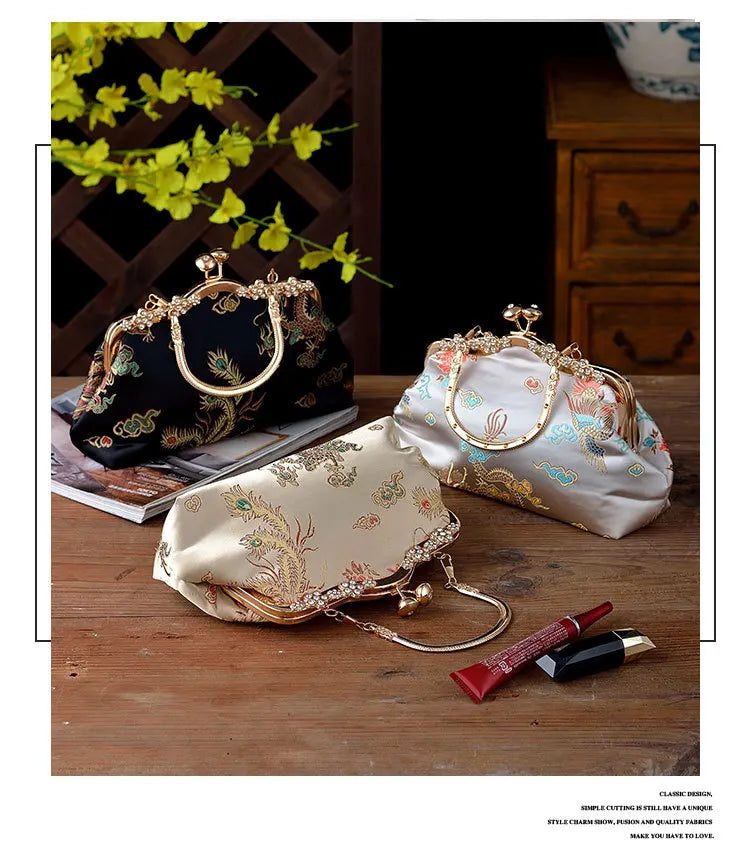 2025 New Women Embroidery Flowers Wedding Clutch Bags Metal Handel Handbags Party Women Clutch Bags