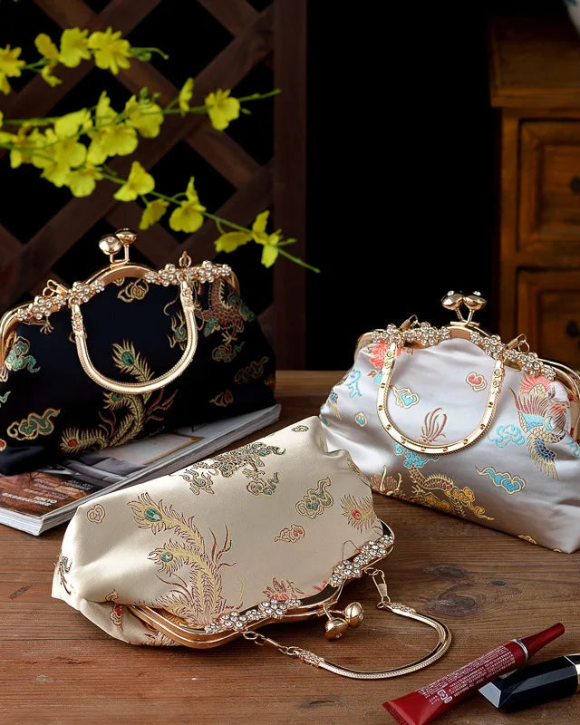 2025 New Women Embroidery Flowers Wedding Clutch Bags Metal Handel Handbags Party Women Clutch Bags