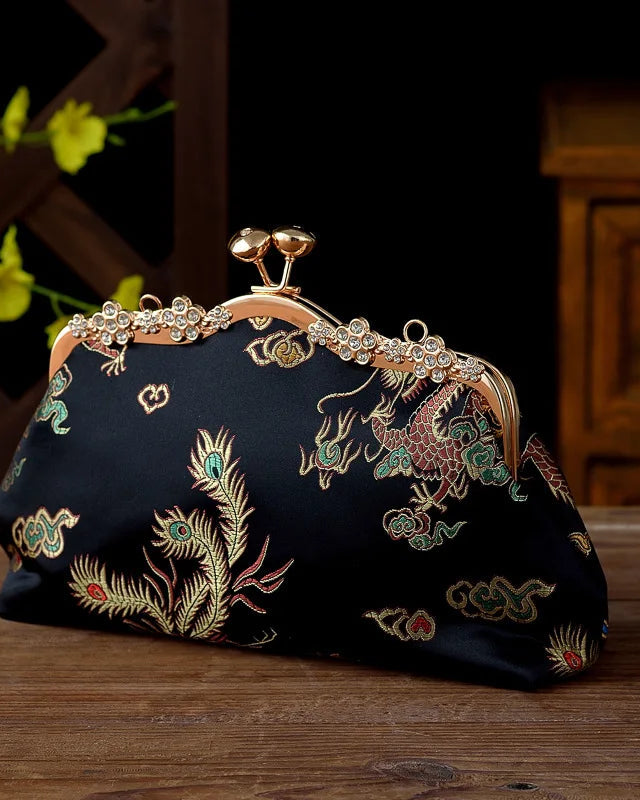 2025 New Women Embroidery Flowers Wedding Clutch Bags Metal Handel Handbags Party Women Clutch Bags