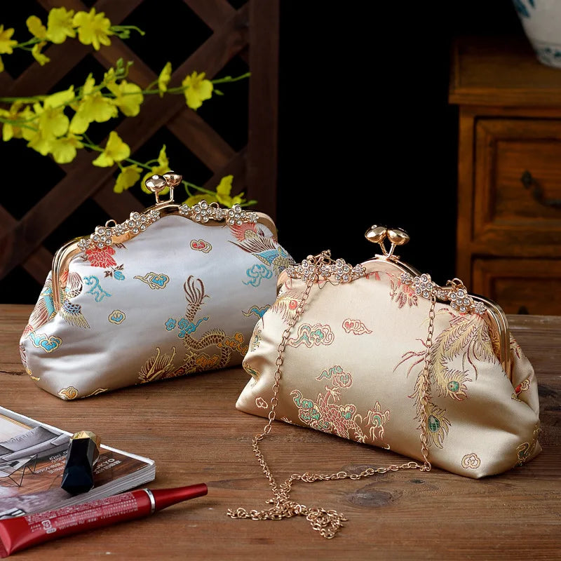 2025 New Women Embroidery Flowers Wedding Clutch Bags Metal Handel Handbags Party Women Clutch Bags