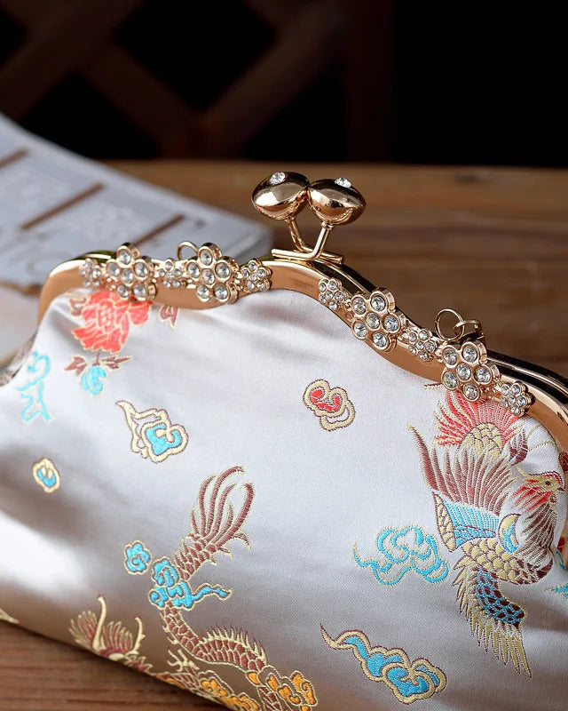 2025 New Women Embroidery Flowers Wedding Clutch Bags Metal Handel Handbags Party Women Clutch Bags